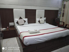 Hotel Ravi Agra